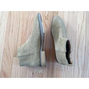 aquatalia boots 7.5